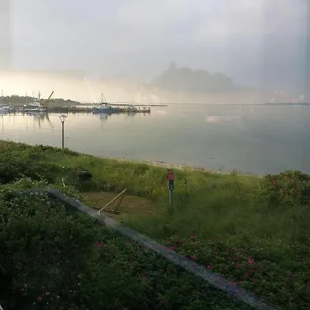 Haus-am-deich Apartament *